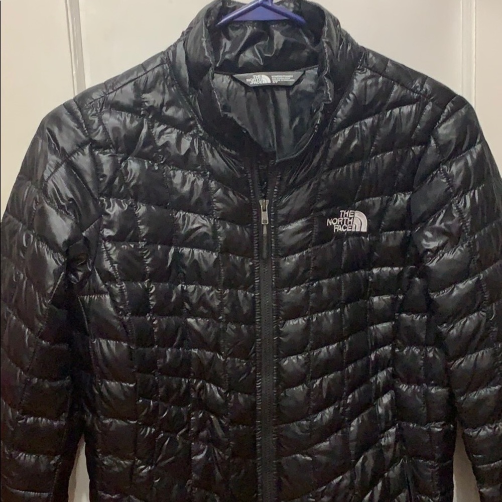 Women’s light weight The North Face jacket